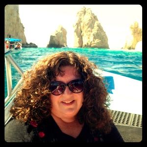 Meet your Posher, Melisa